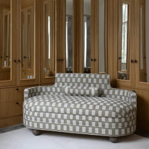 Ralph Love Seat – Fermoie Cove & Round Legs